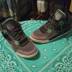 Retro Jordan's. Mint and grey.